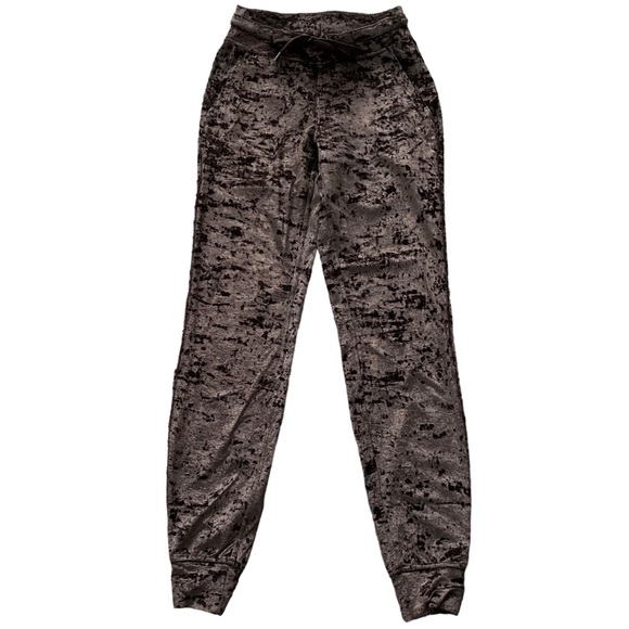 Lululemon Ready to Crush Jogger French Press - Picture 5 of 10